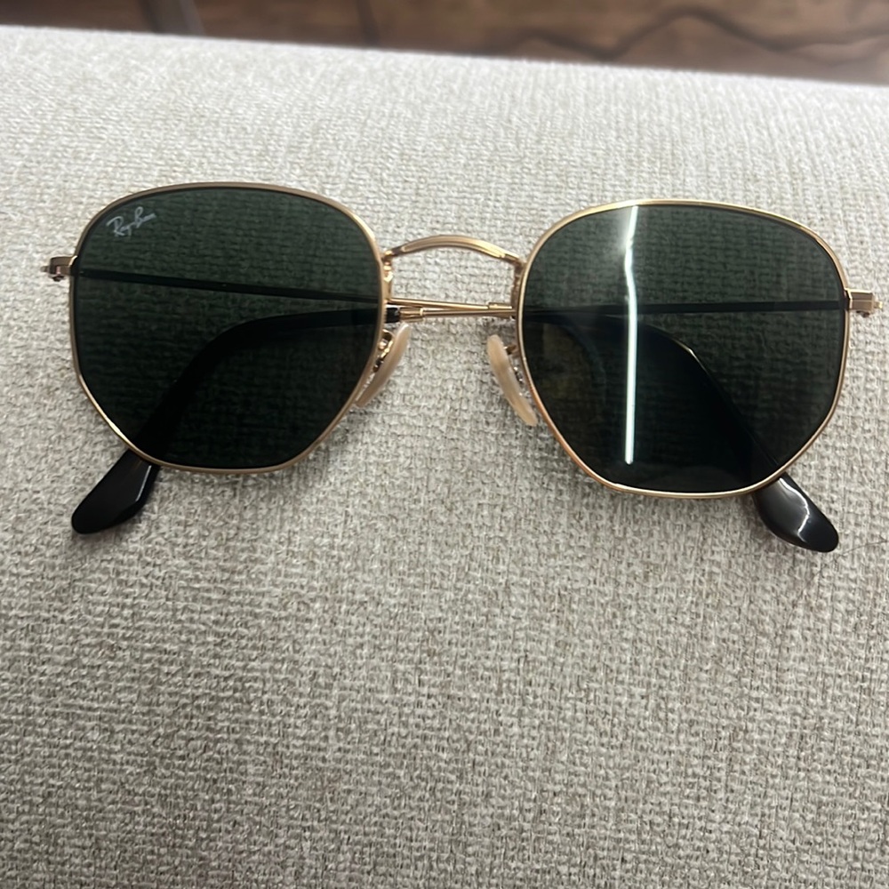 Barely worn ray-ban HEXAGONAL FLAT LENSES